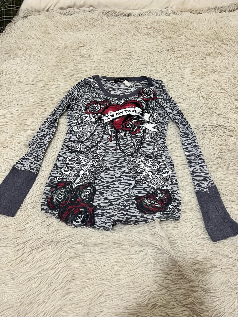Graphic Long-Sleeve Tee in Heather Gray with Red Rose Detail